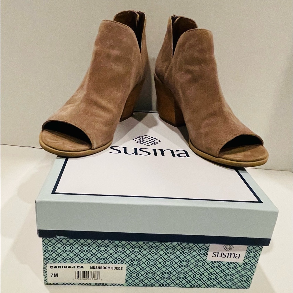Susina Carina-Lea mushroom suede peep toe booties.